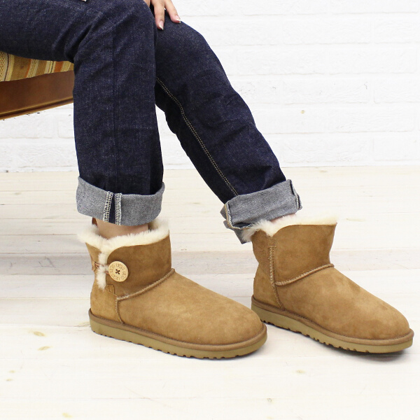 mini bailey button sand