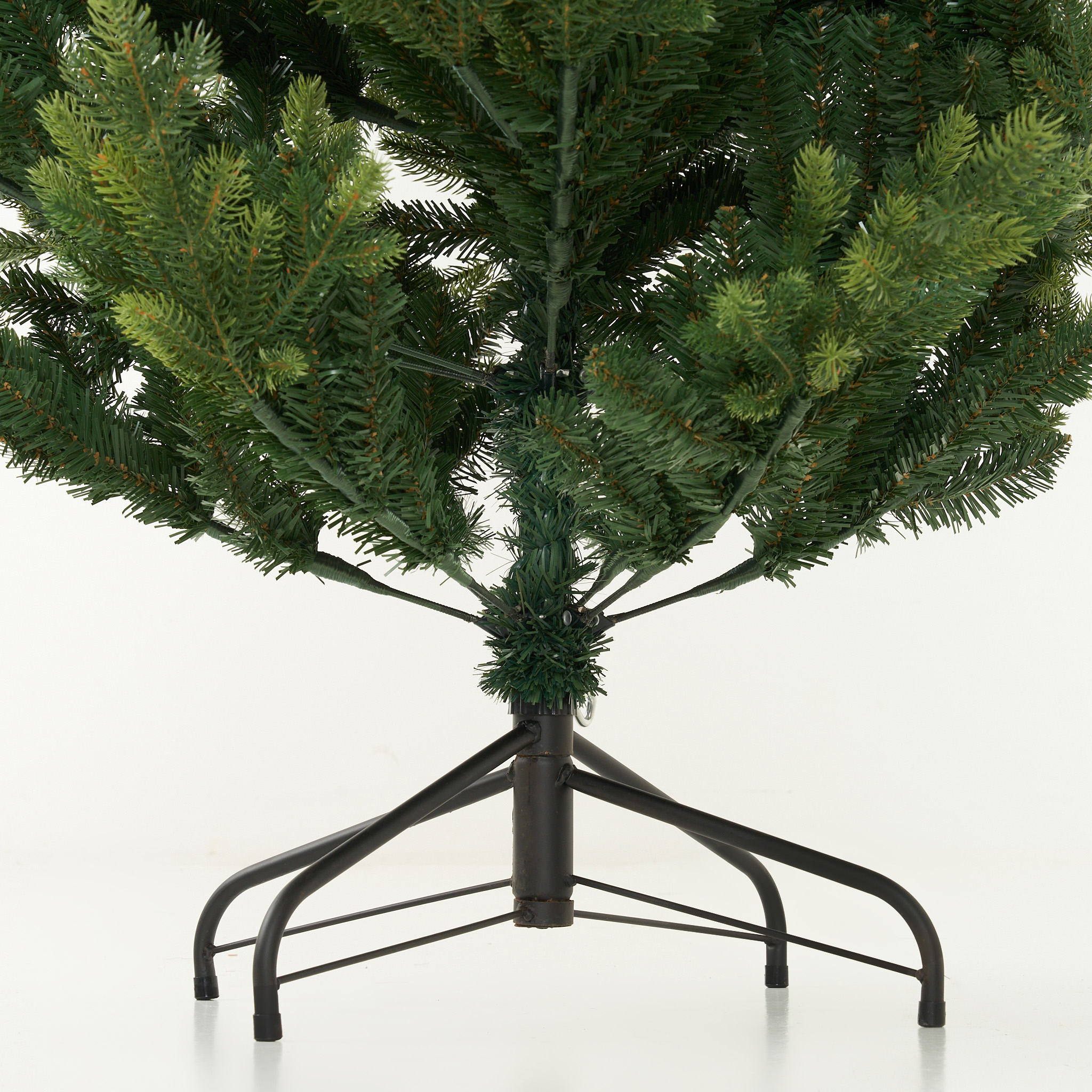 50% off on Luxe Spruce Christmas Tree | OneDayOnly