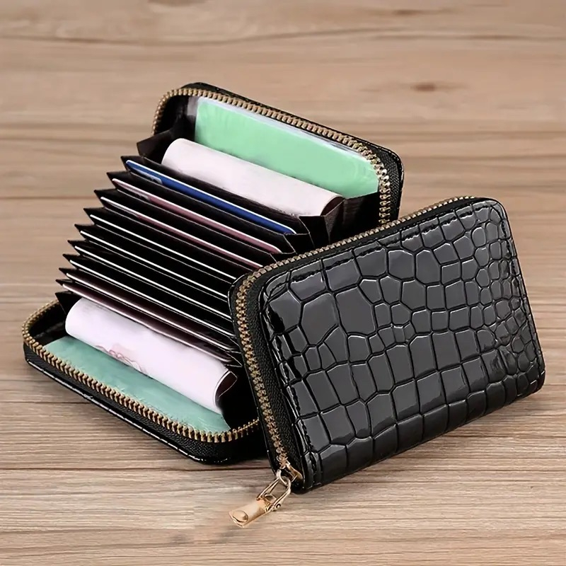 Styling illustration (Accessories not included)