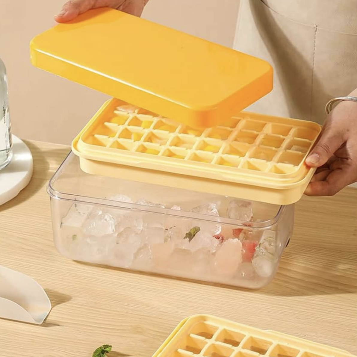 34% off on Easy Press Ice Cube Maker | OneDayOnly