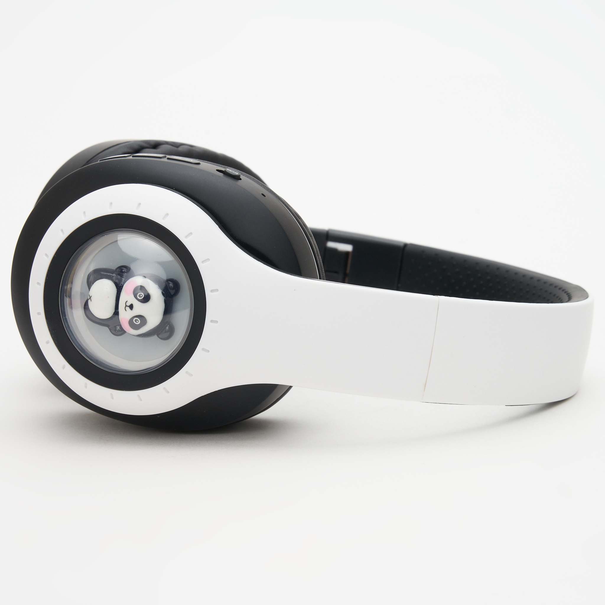 Avegant glyph video headset