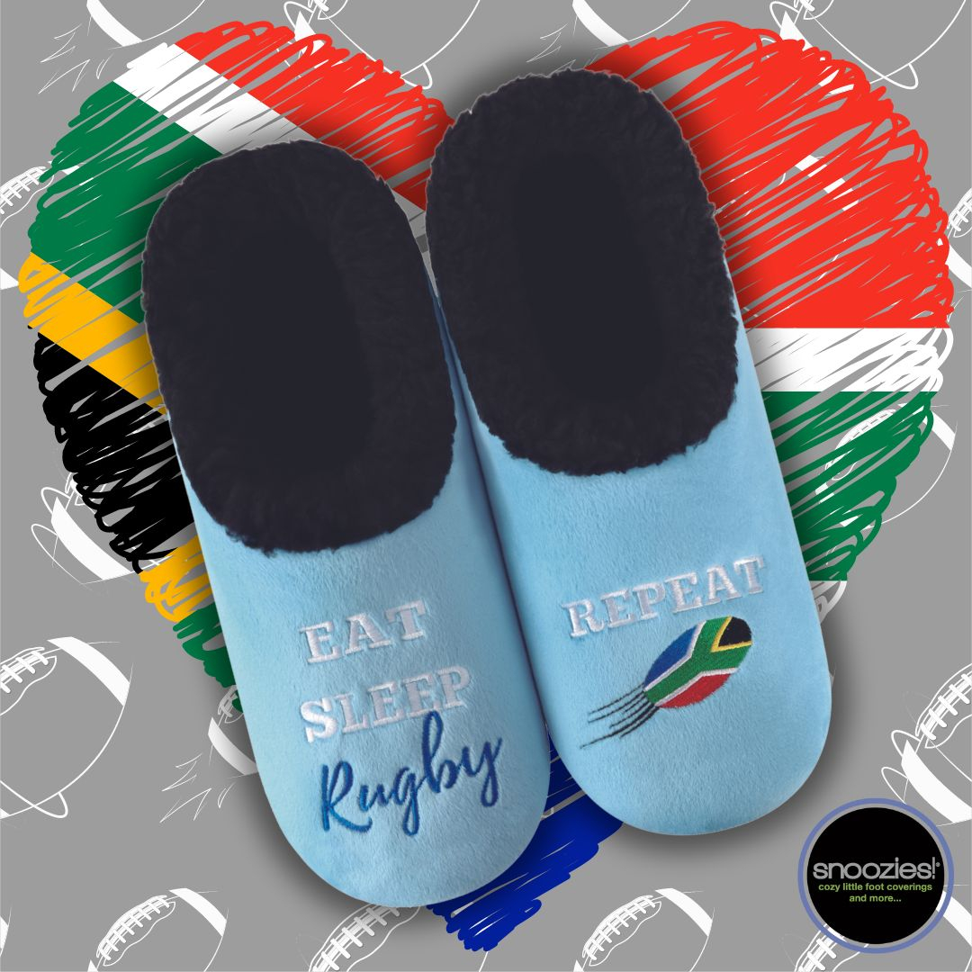 38% off on Snoozies Men's Rugby Fleece Slippers | OneDayOnly
