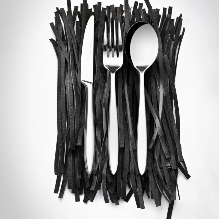24-Piece Stainless Steel Cutlery Sets
