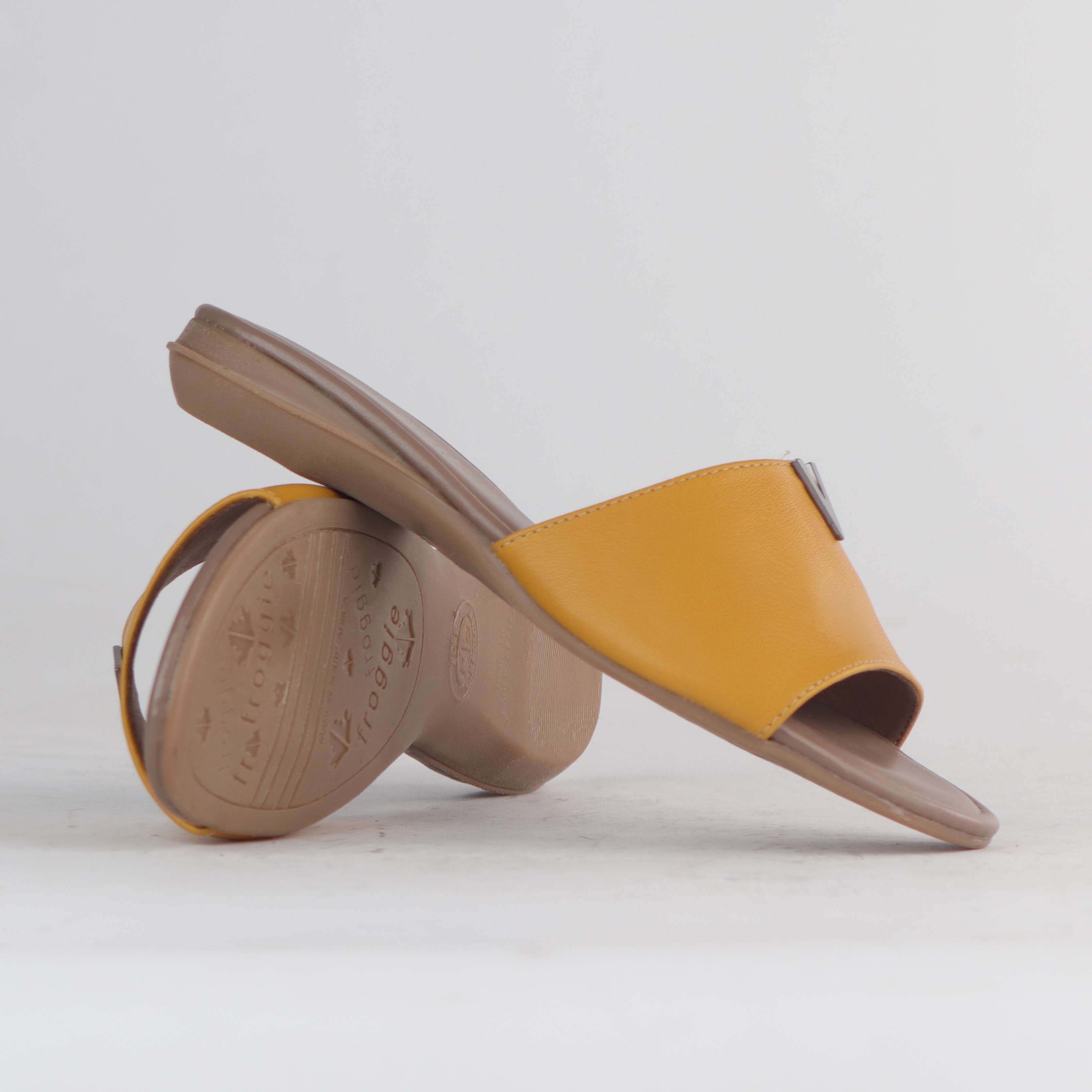 Ladies Genuine Leather Strap Sandals