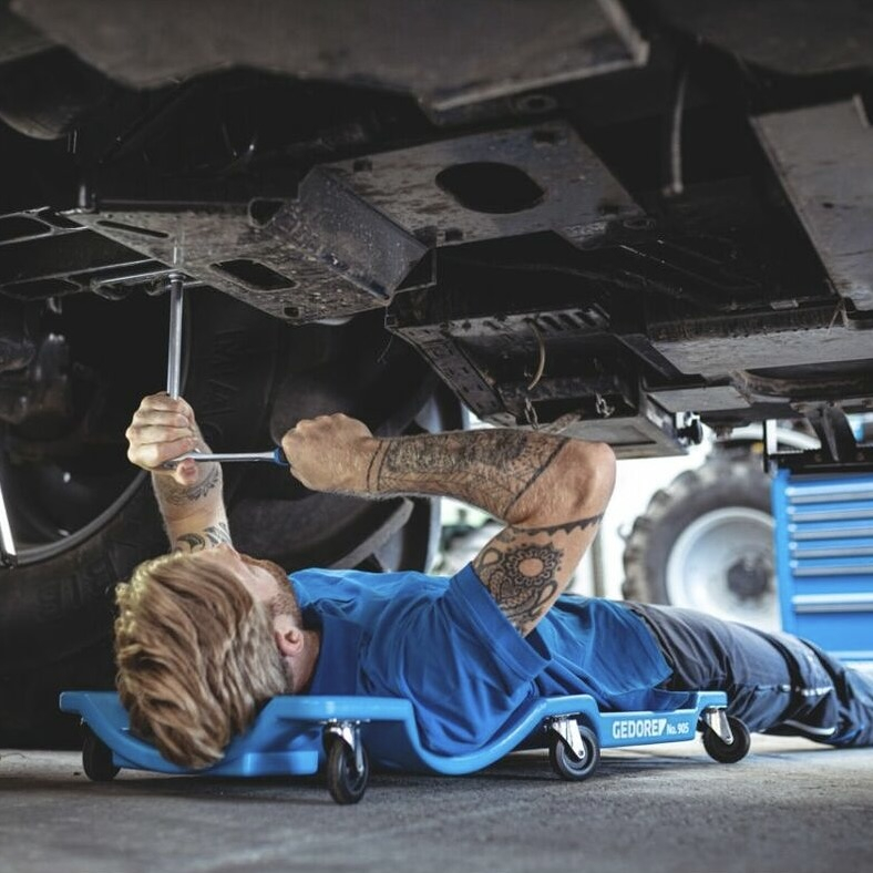 Series 905 Garage Creeper (Model: 1823698)