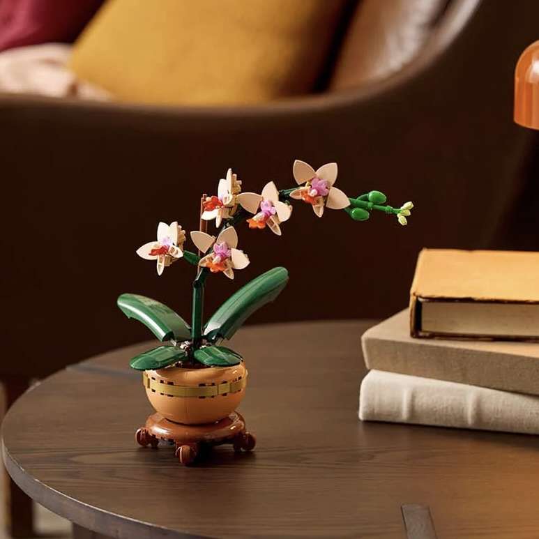 274-Piece Botanicals Mini Orchid