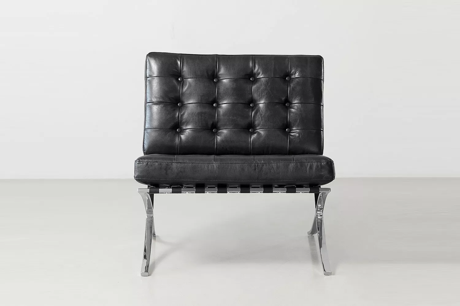 R3,500 off on Replica Barcelona Leather Chair | OneDayOnly
