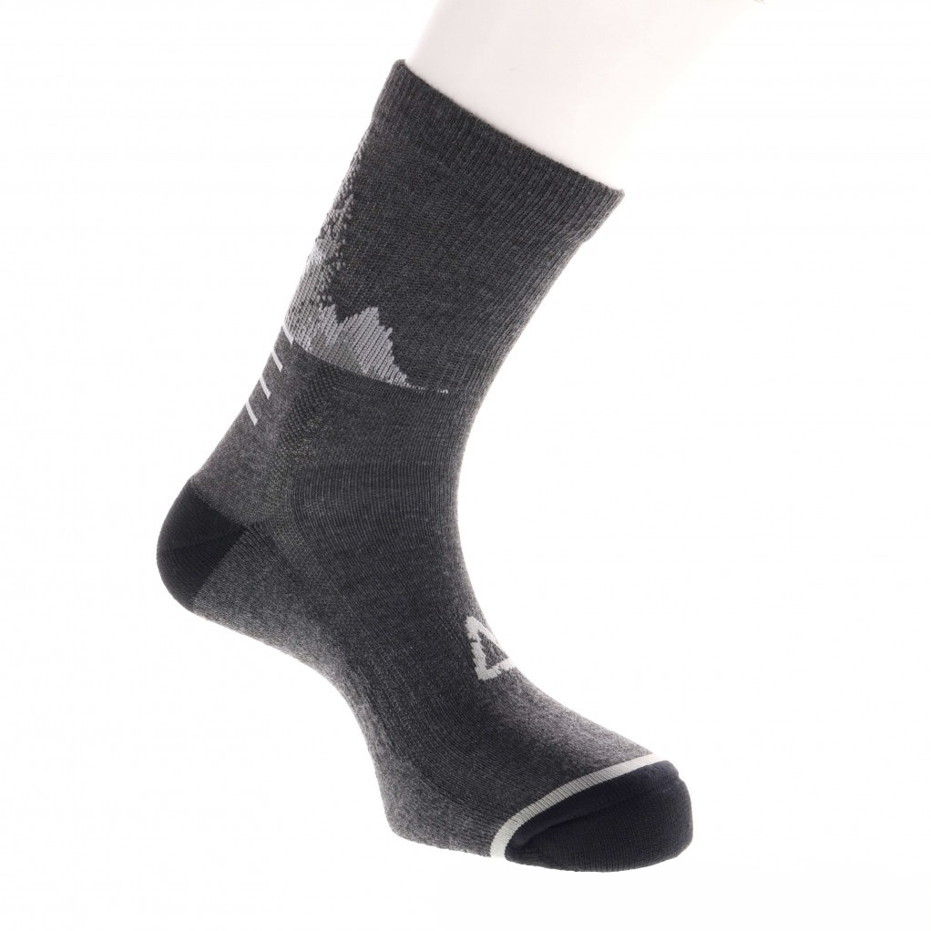 2x Pairs of Unisex Sports V22 Socks