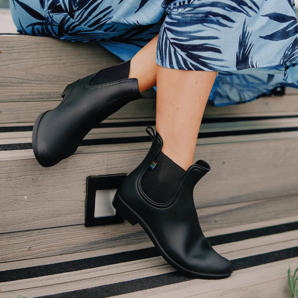 29% off on Veldskoen Ladies Black Gumboots | OneDayOnly