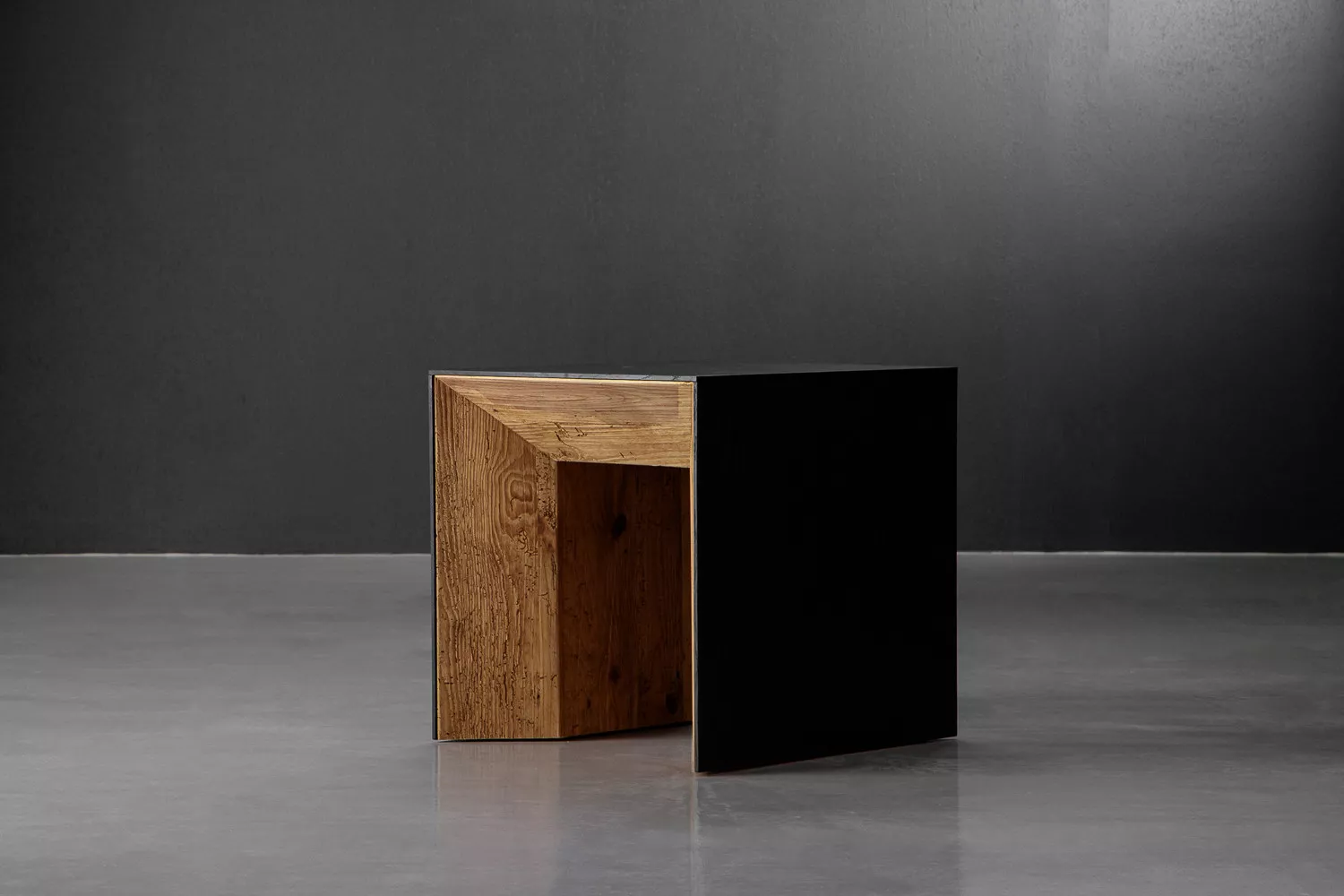 20% off on Cordoba Oak Wood Side Table | OneDayOnly