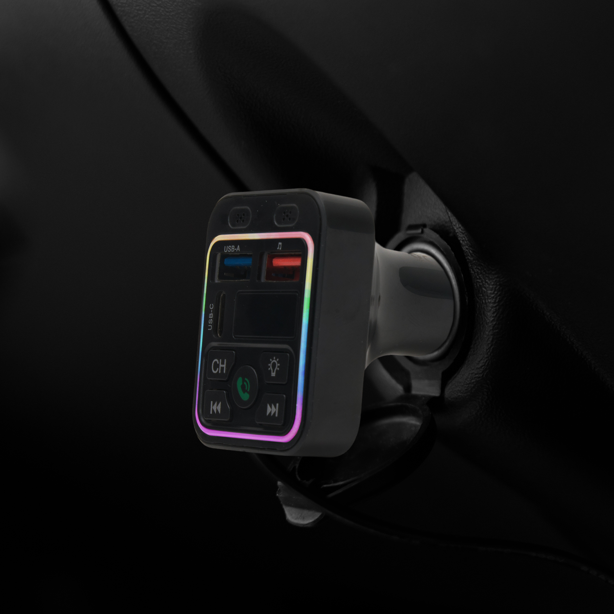 3.1A 4-in-1 Wireless Car Player