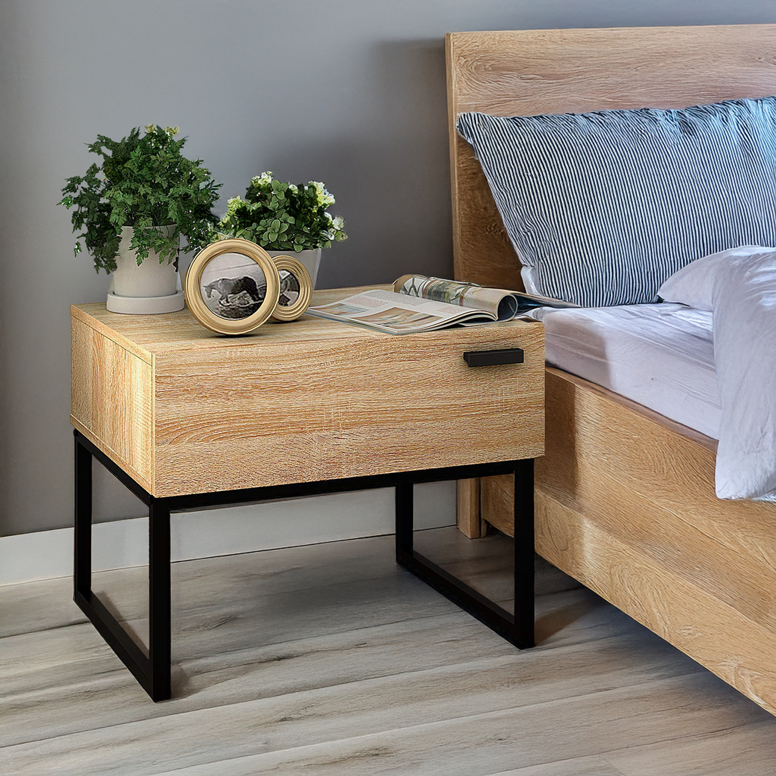 Petra Side Table with Drawer