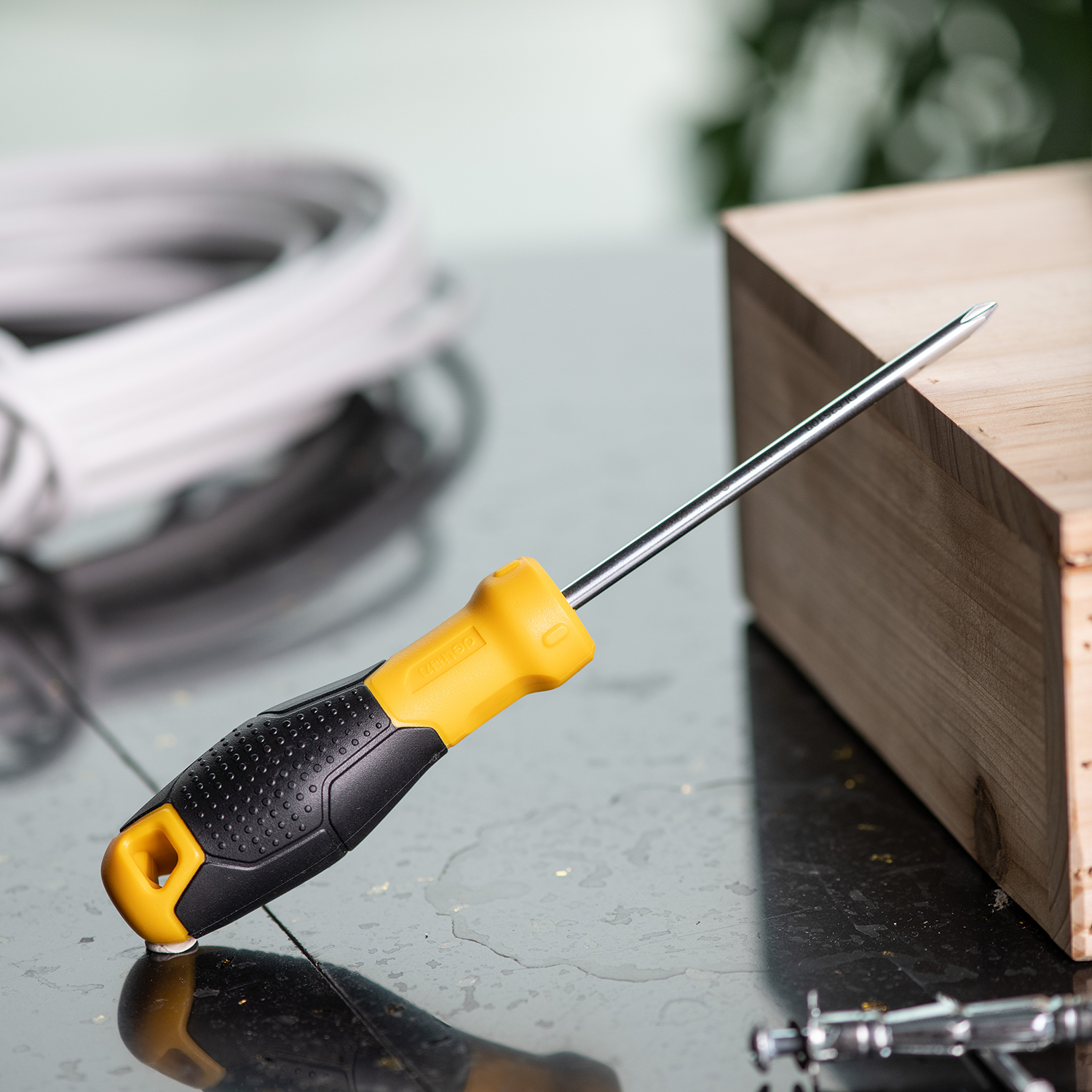 46% off on 3x Flat or Star Tip Screwdrivers | OneDayOnly