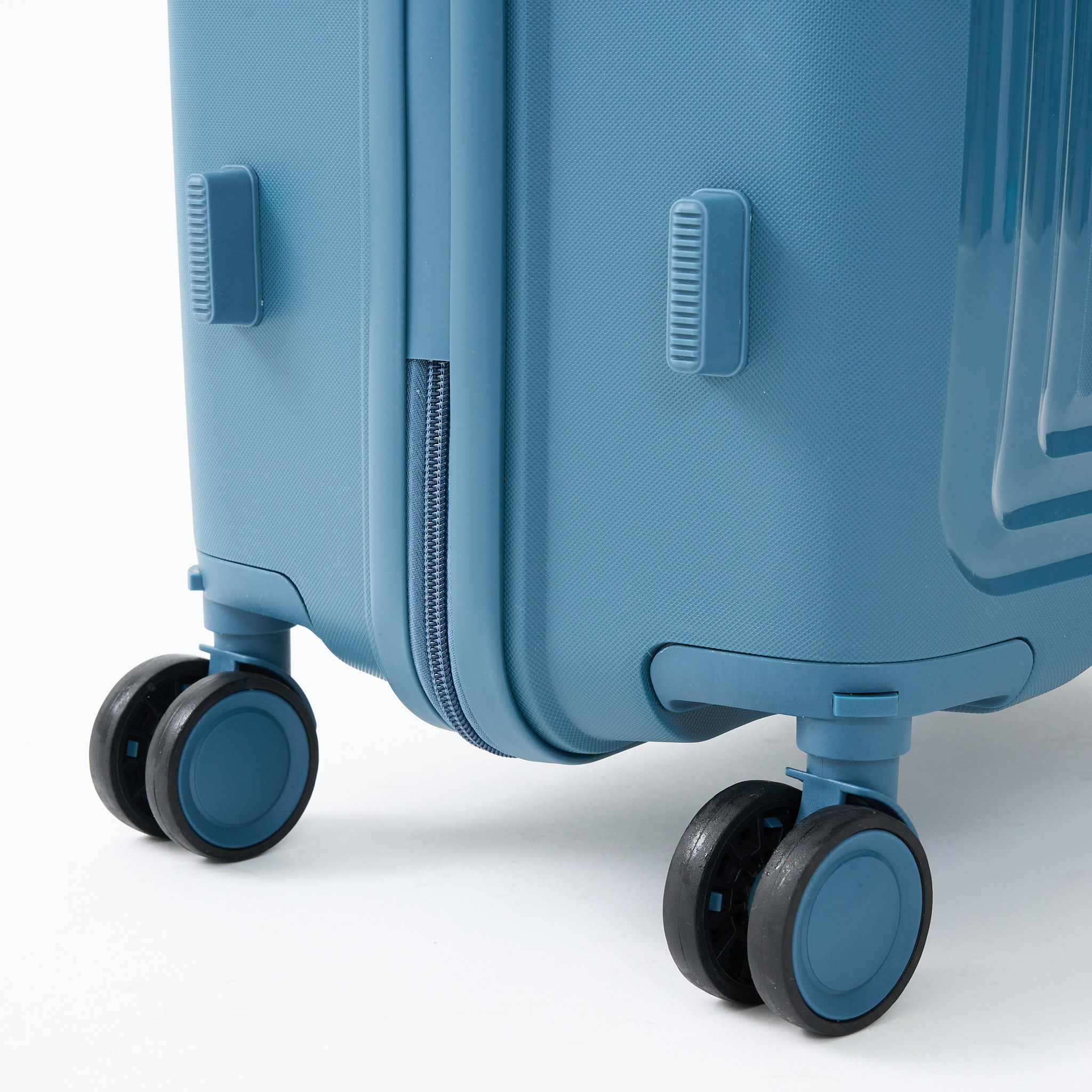 41% off on 4-Piece Hard Shell Luggage Set | OneDayOnly