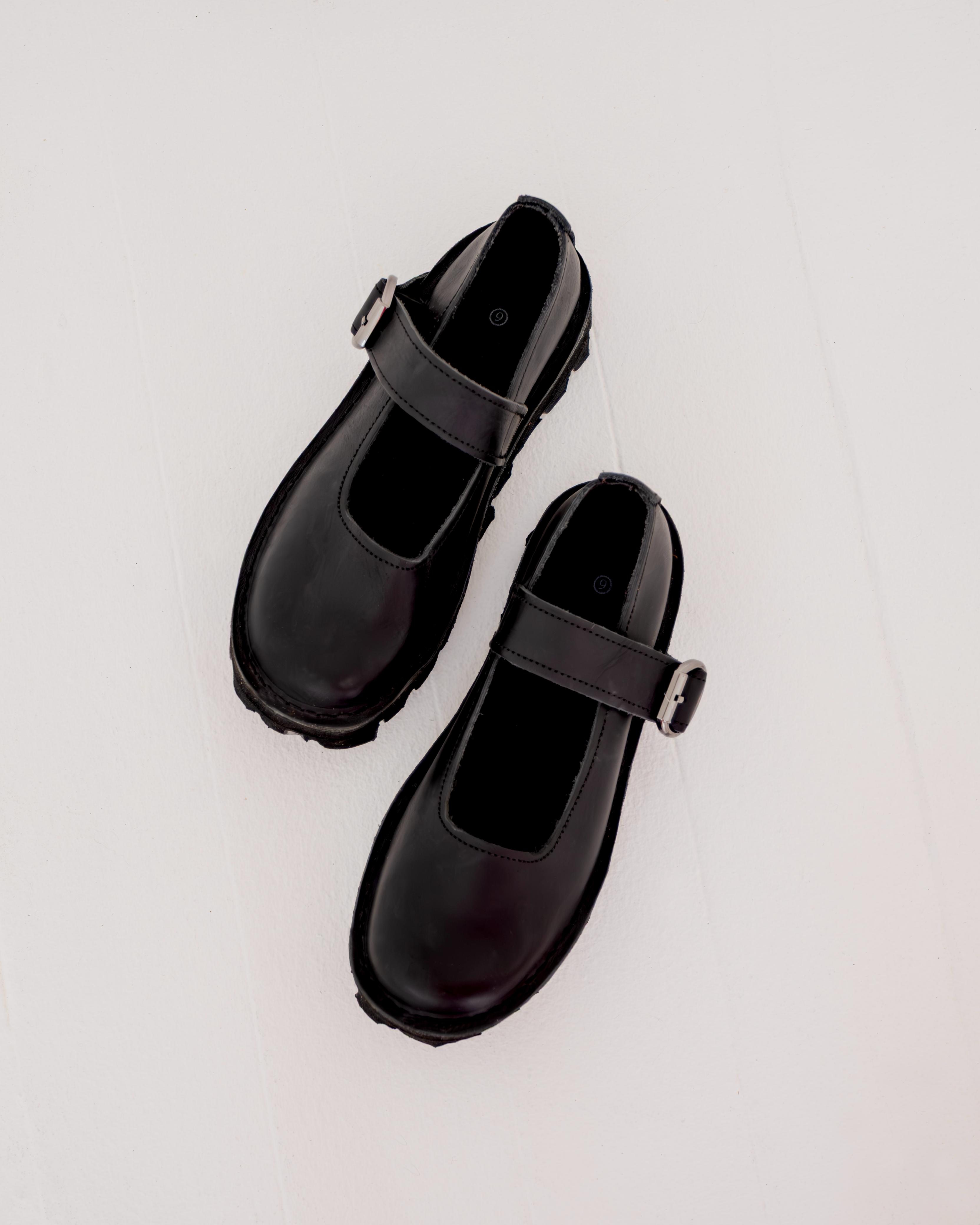 33% off on Ladies Leather Mary Jane Shoes | OneDayOnly