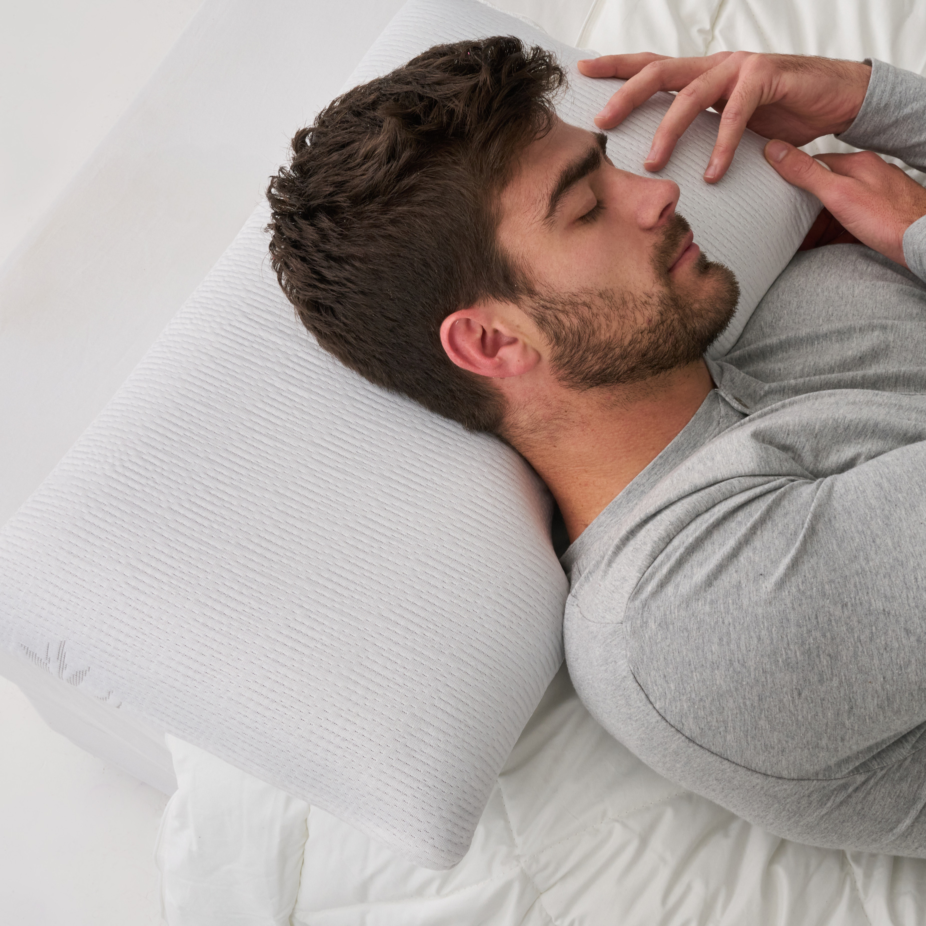 Charcoal Memory Foam Shoulder Cup Pillow