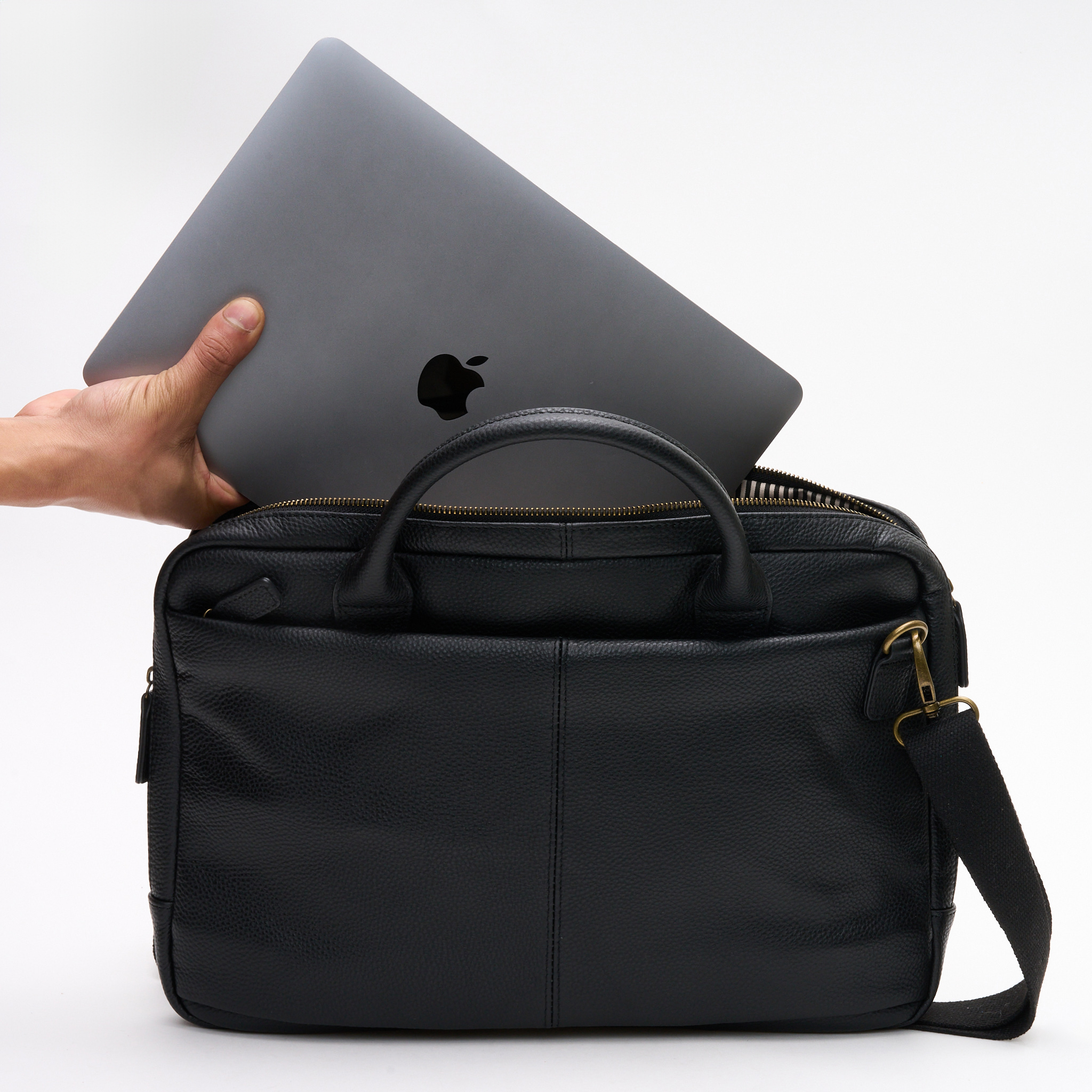 44% off on Woodstock Leather Leather Laptop Bag | OneDayOnly