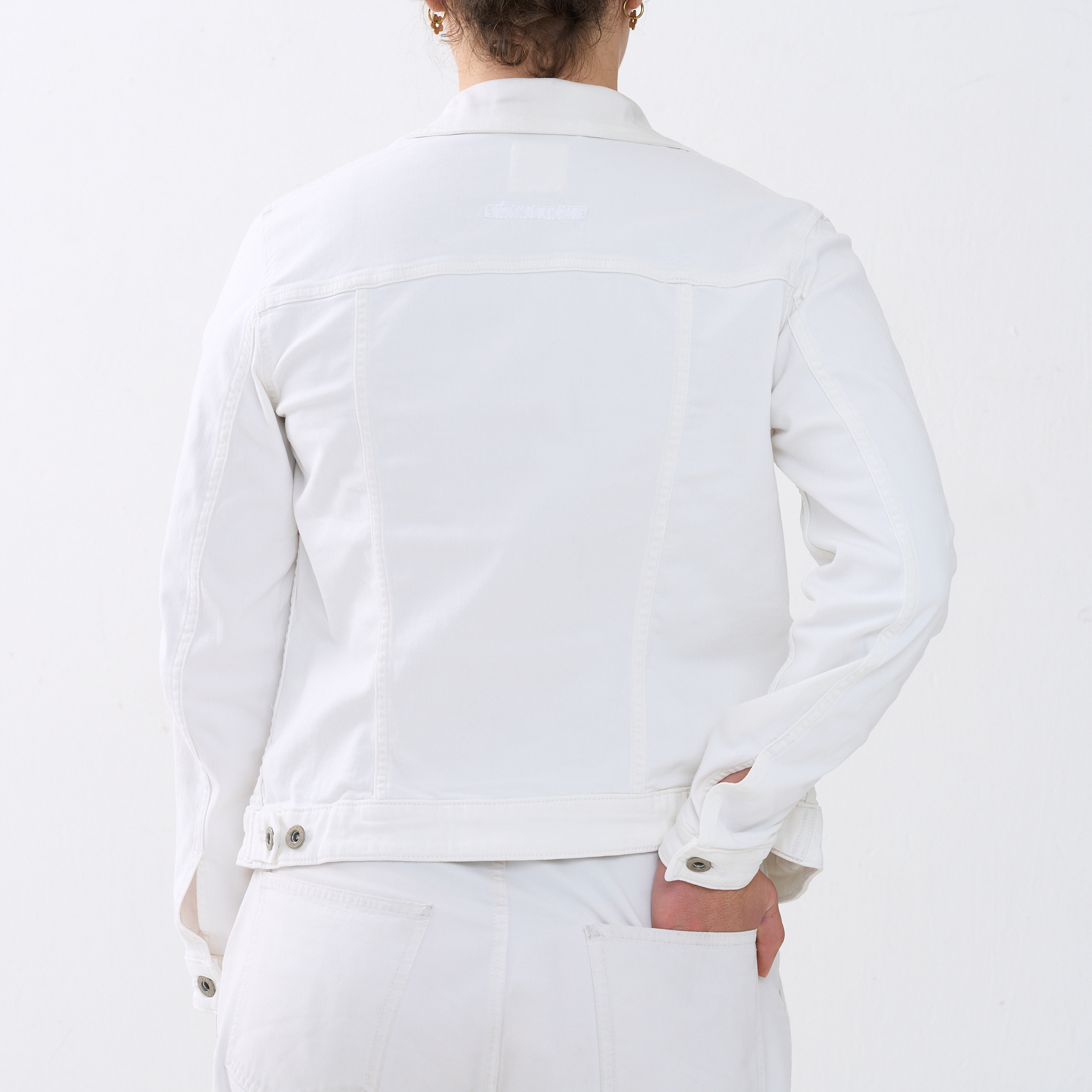 43% off on Ladies Classic White Denim Jacket | OneDayOnly