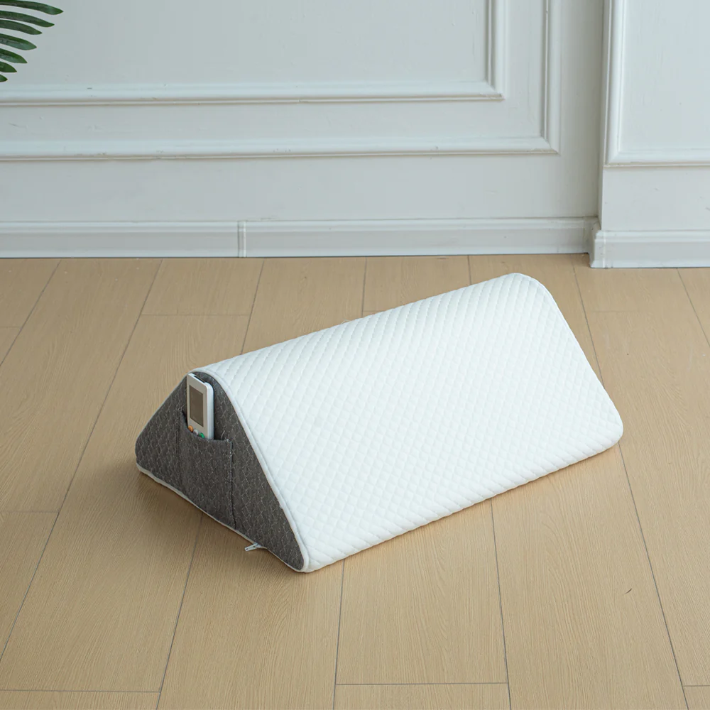 45% off on Iconix Orthopedic Wedge Pillow | OneDayOnly