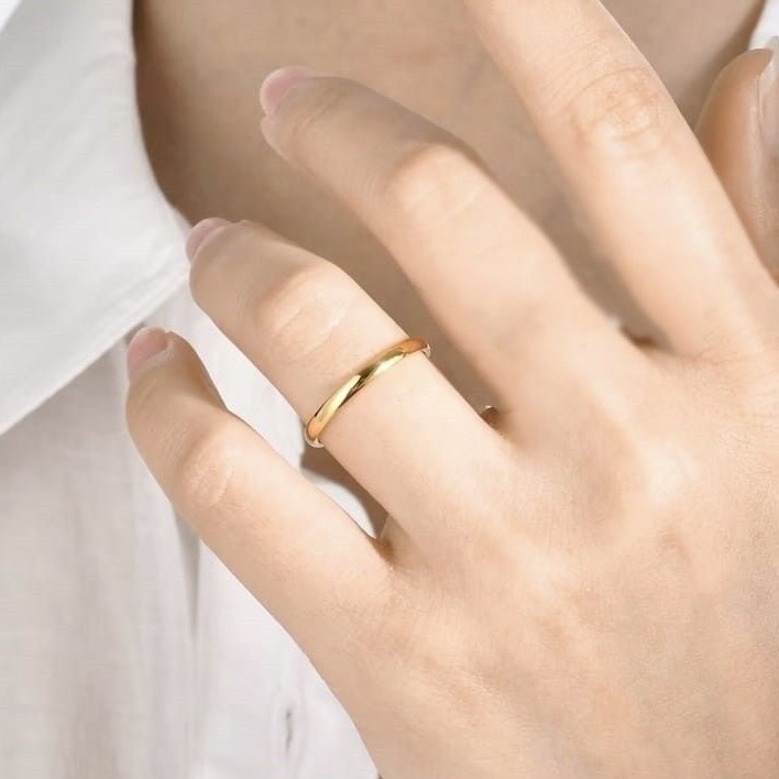 Ladies Simplistic Tungsten Carbide Ring