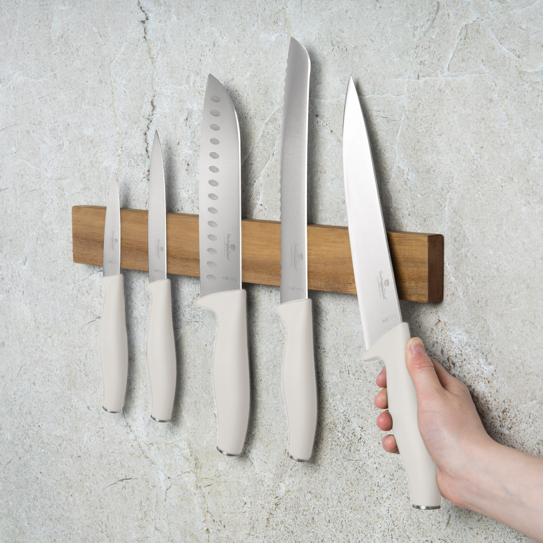 6-Piece Knife Set with Wooden Magnetic Hanger