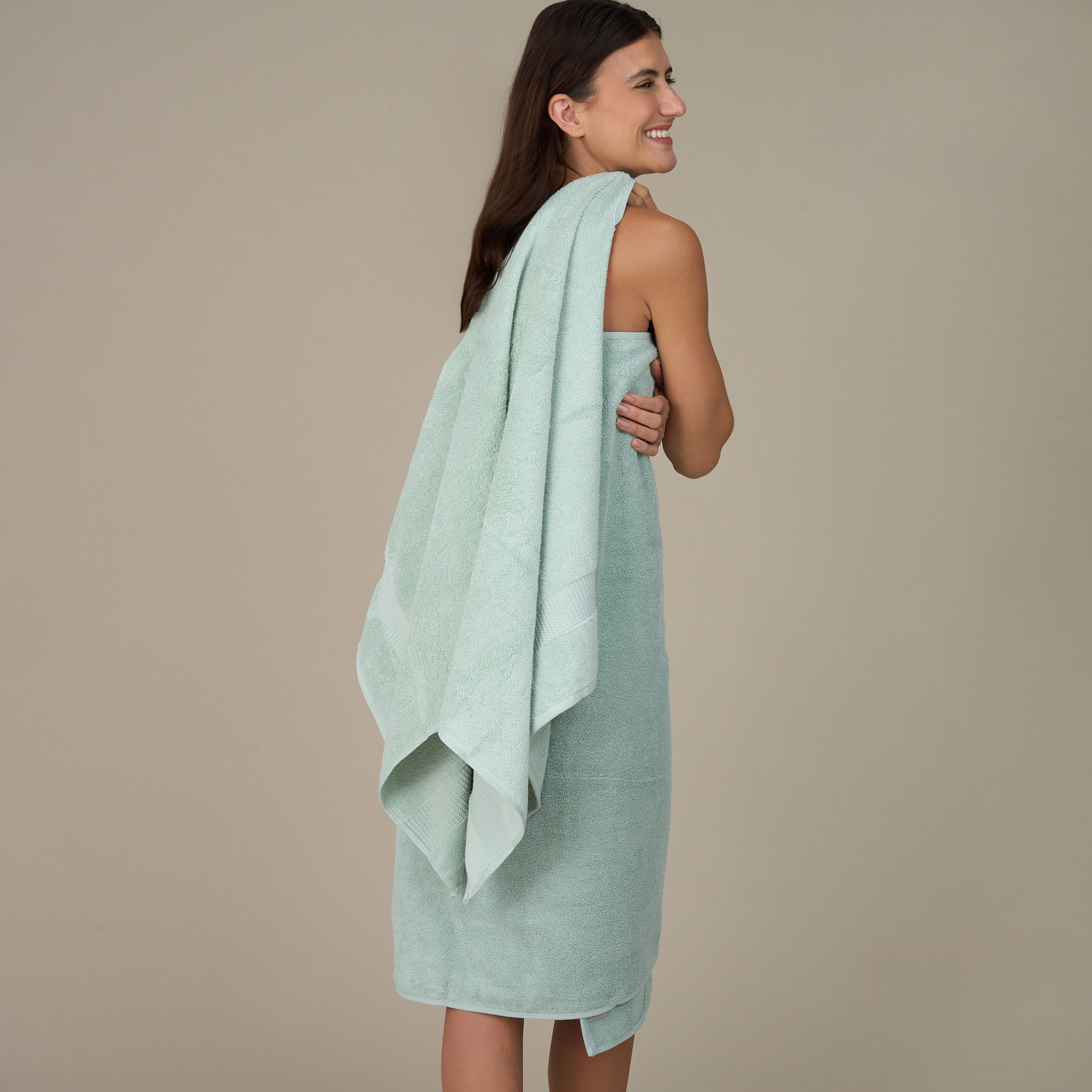 60% off on 2x 600gsm Ultra Soft Zero Twist Cotton Towels | OneDayOnly