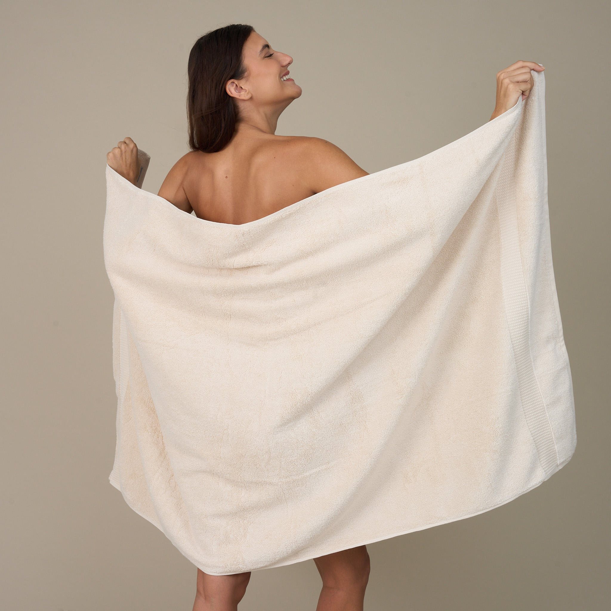 60% off on 2x 600gsm Ultra Soft Zero Twist Cotton Towels | OneDayOnly
