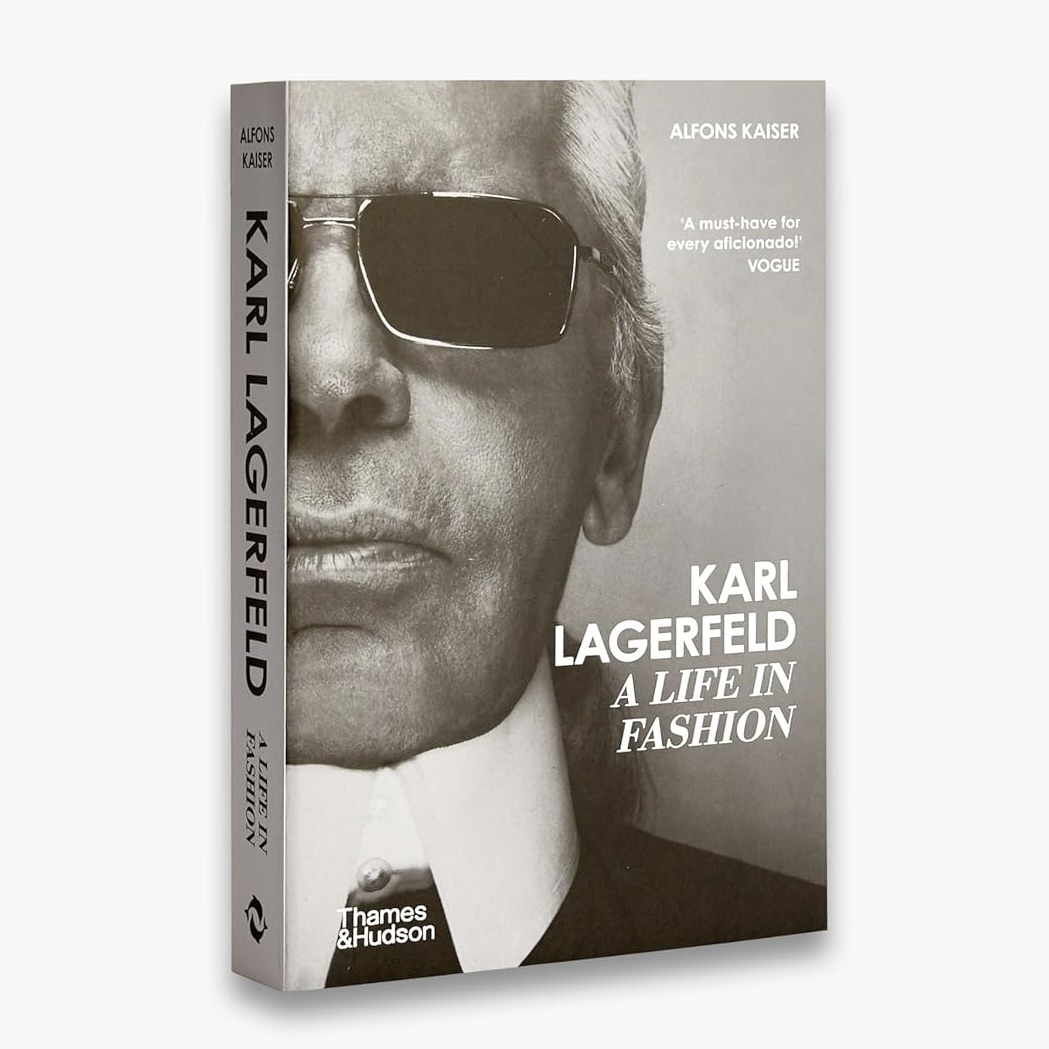 Karl Lagerfeld A Life in Fashion (Paperback)