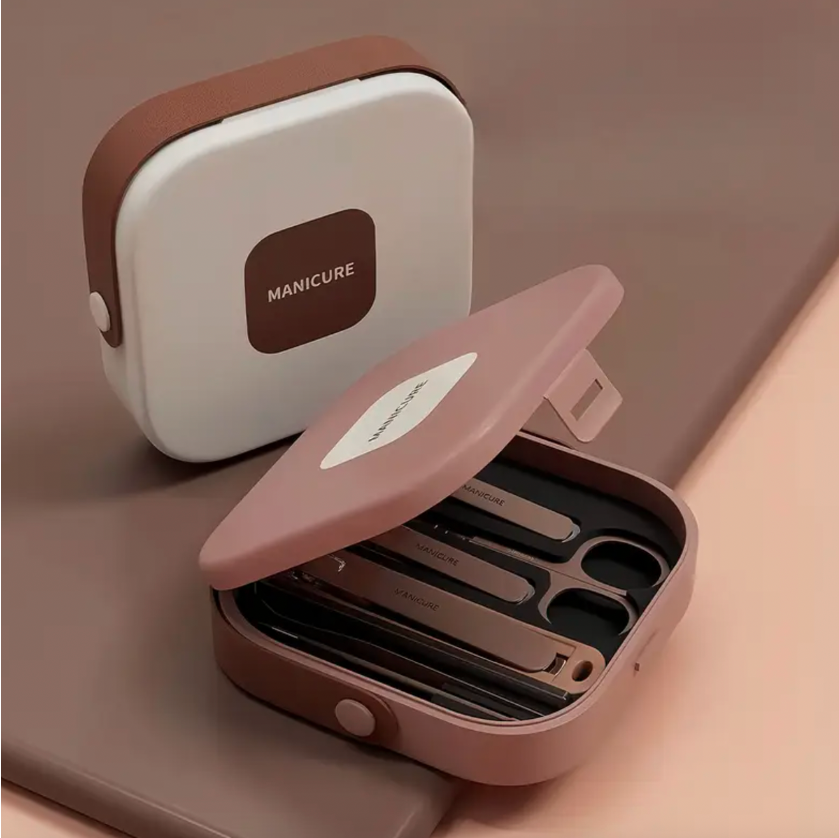 34% off on NailNoble 8-Piece Manicure Set | OneDayOnly