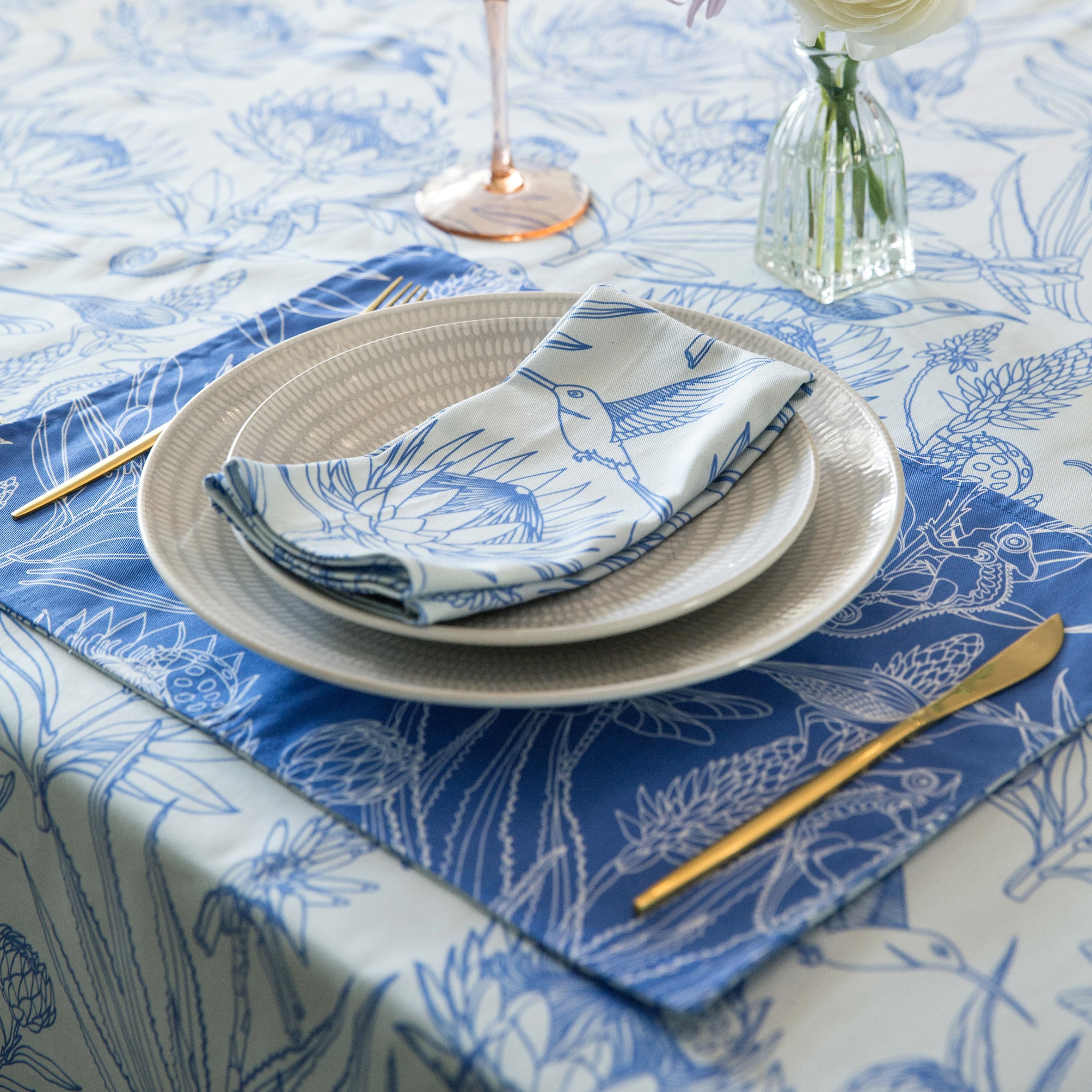 6x Bloom Essence Double-Sided Fabric Placemats