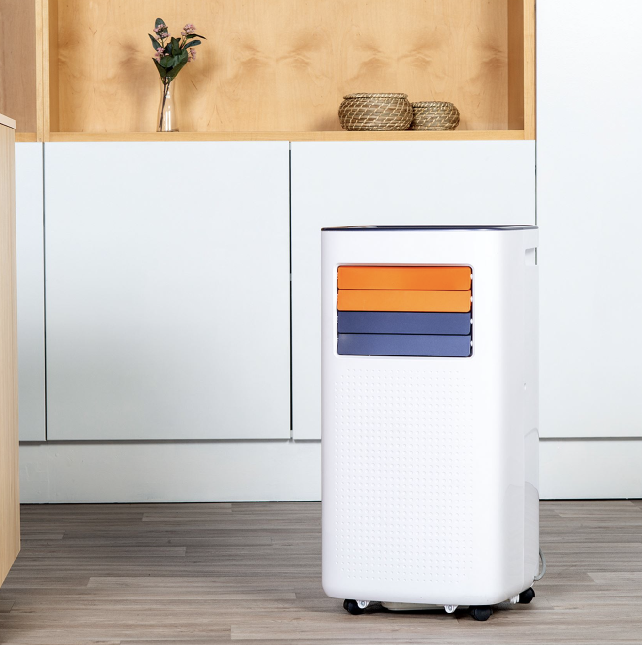 3-Speed 9000BTU Hot and Cold Air Conditioner