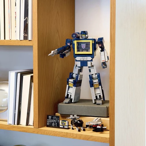 1505-Piece ICONS™ Transformers: Soundwave
