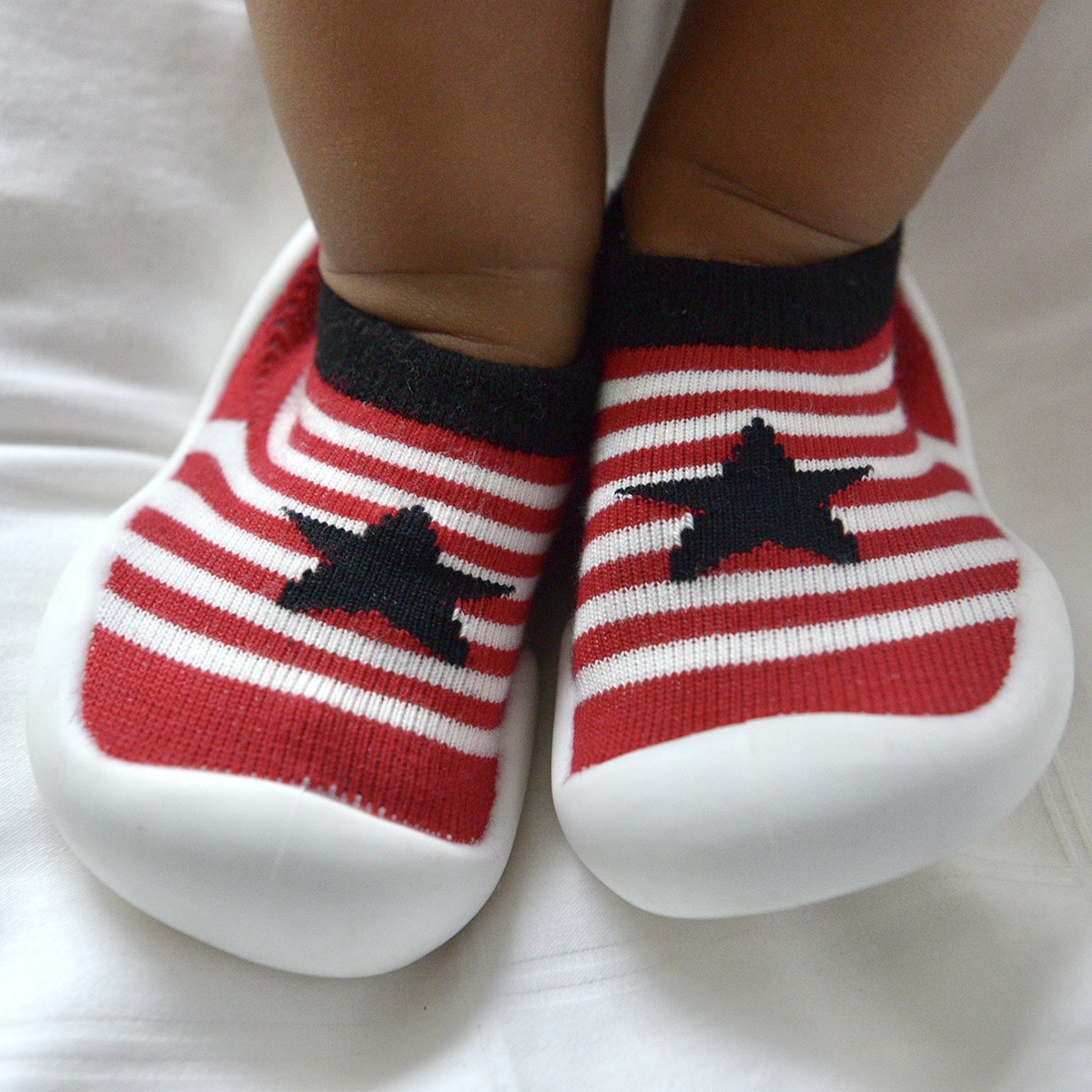 2x Baby Snug-On Shoes