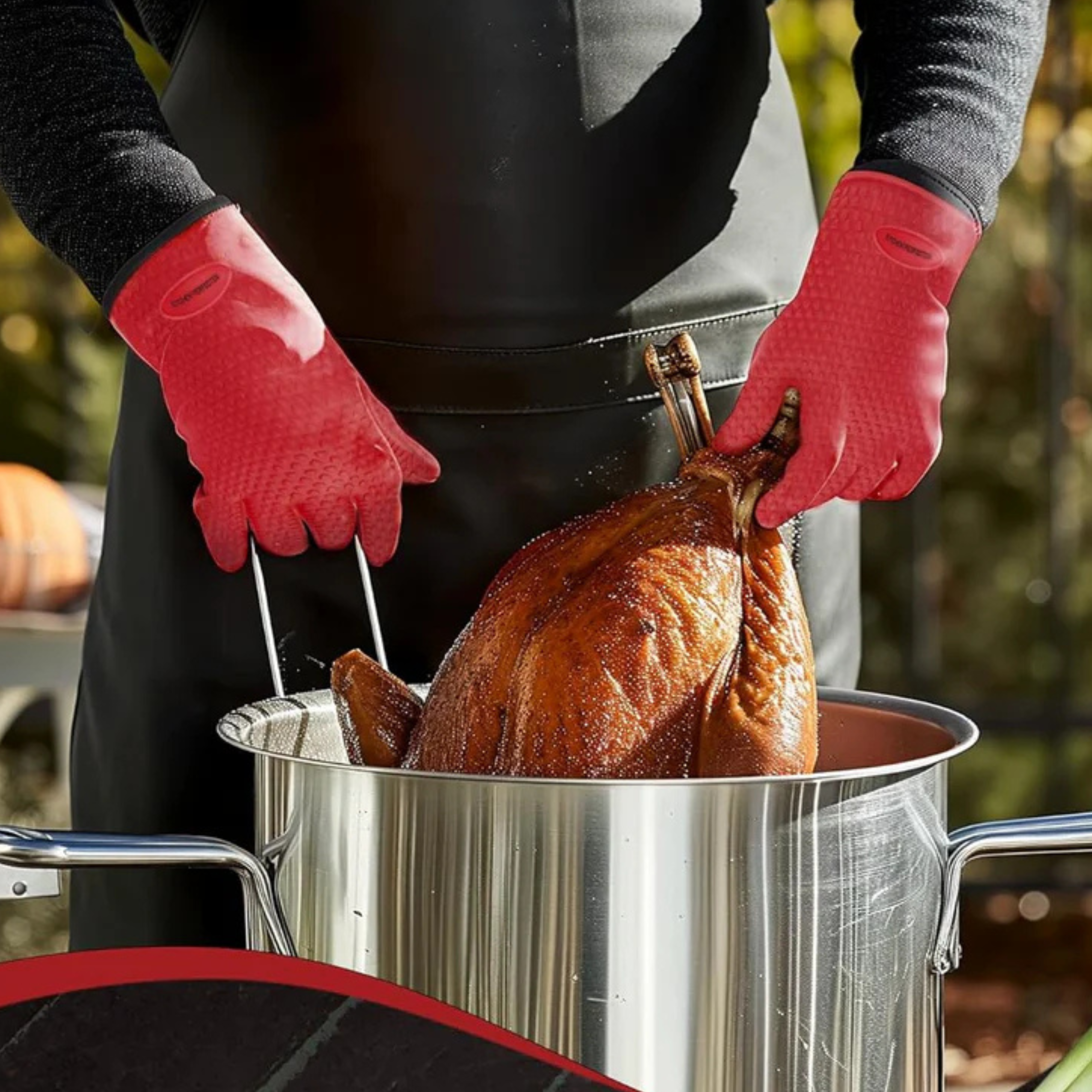 68% off on 2x Heat-Resistant Cooking Gloves | OneDayOnly