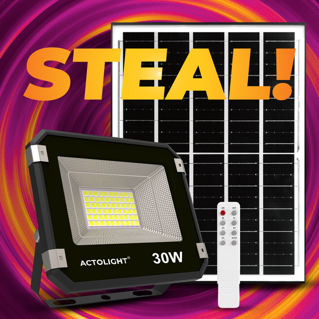 IP67 Waterproof Solar Rechargeable Flood Light