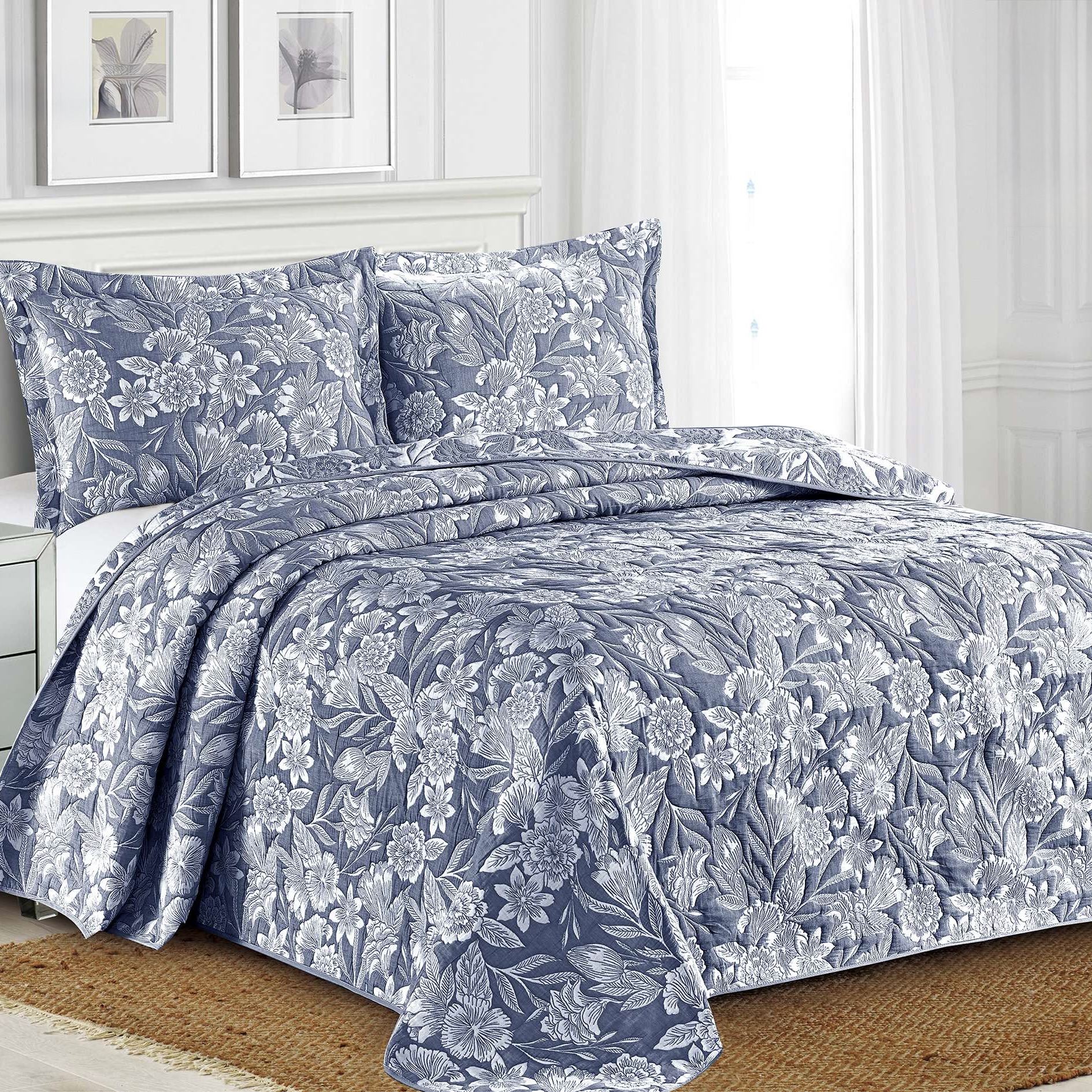 Luxurious Denim Jacquard Bedspread with Pillowcases