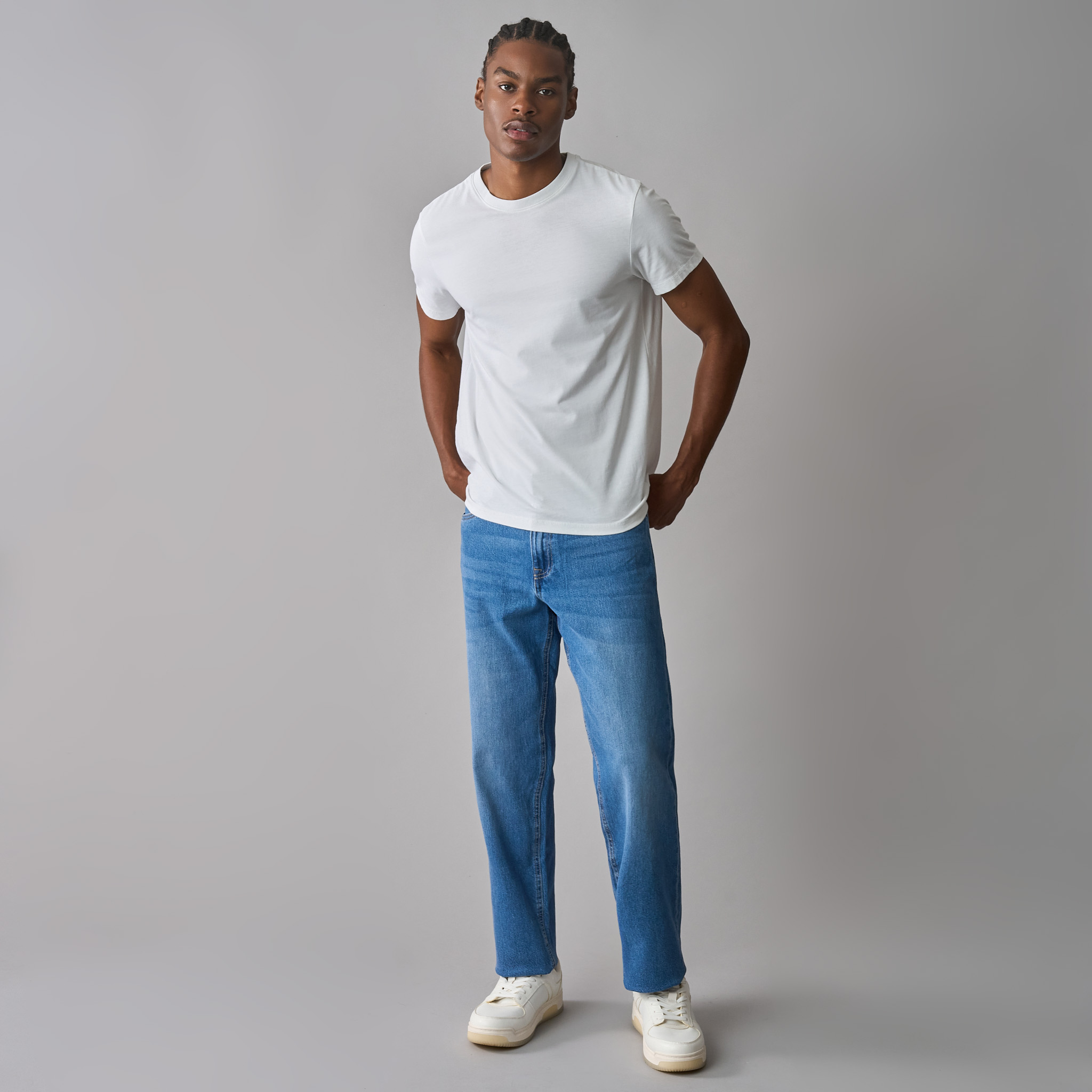 50% off on Men's Classic Loose Fit Denim Jeans | OneDayOnly