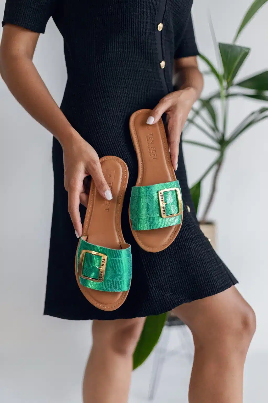 Behold - Large Buckle