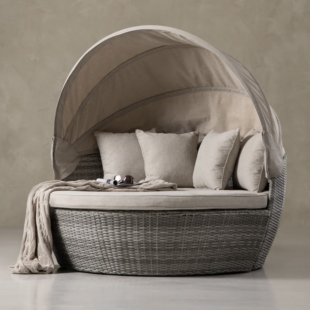 Patio Day Bed with Canopy