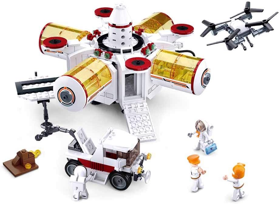 642-Piece Space Base Building Set