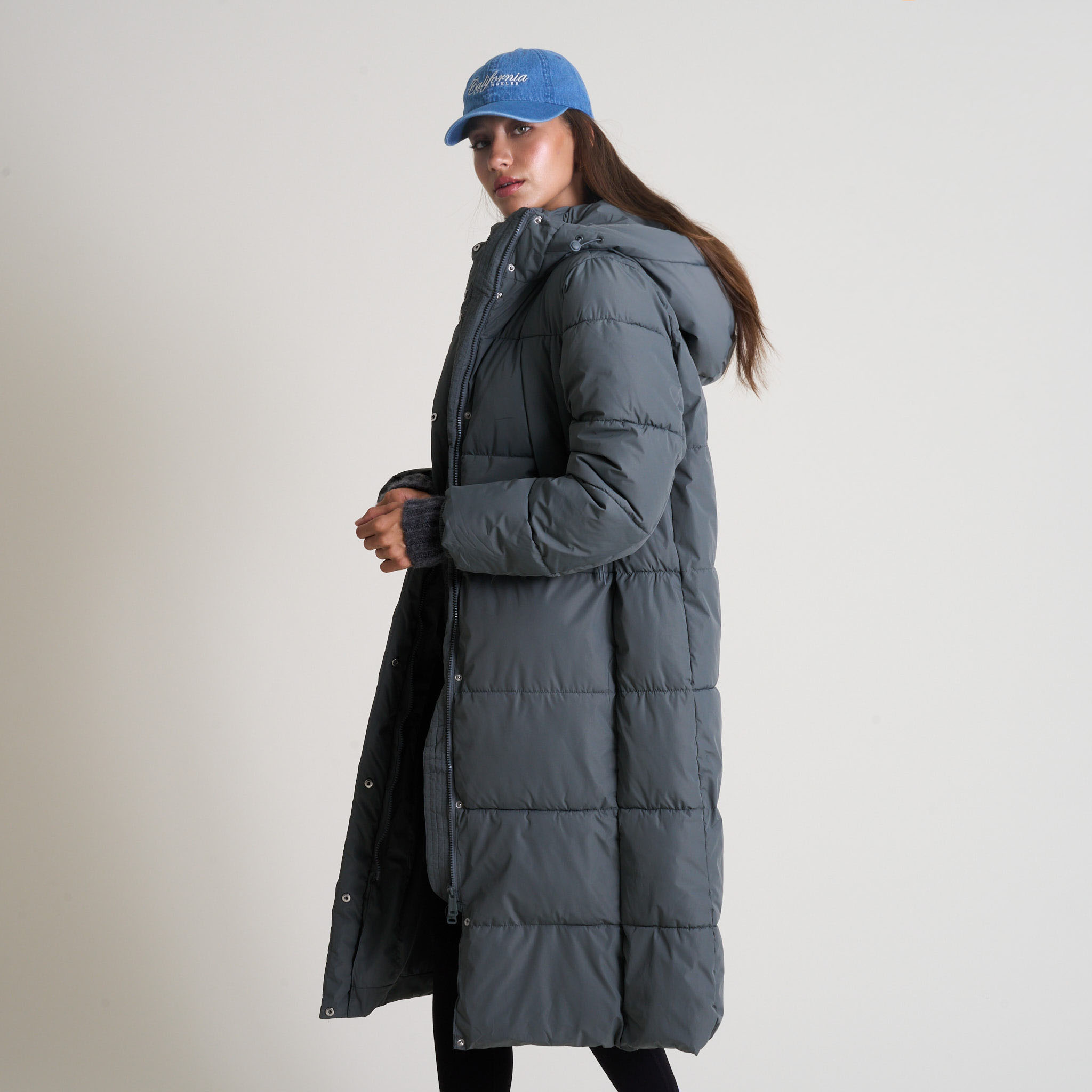 OHGA PUFF COAT グレー 43% off on Ladies Long Jacket with Hood | OneDayOnly