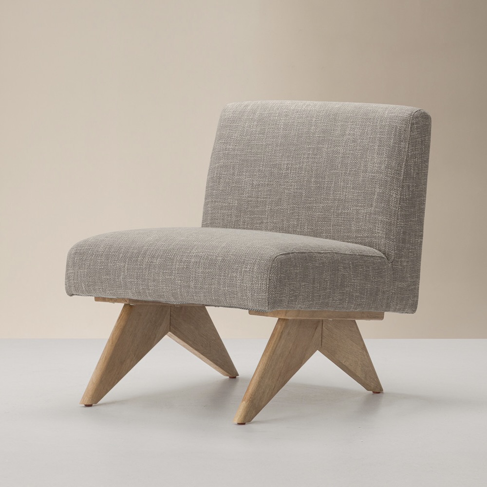 Upholstered Elegant Chair