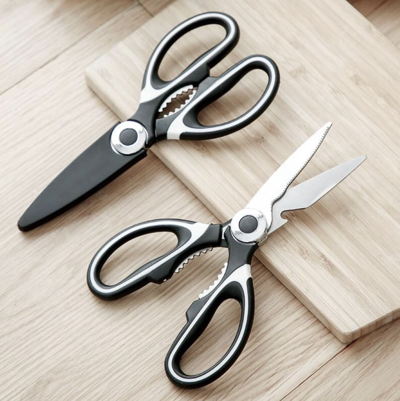 2x 4-in-1 Multi-Functional Stainless Steel Scissors