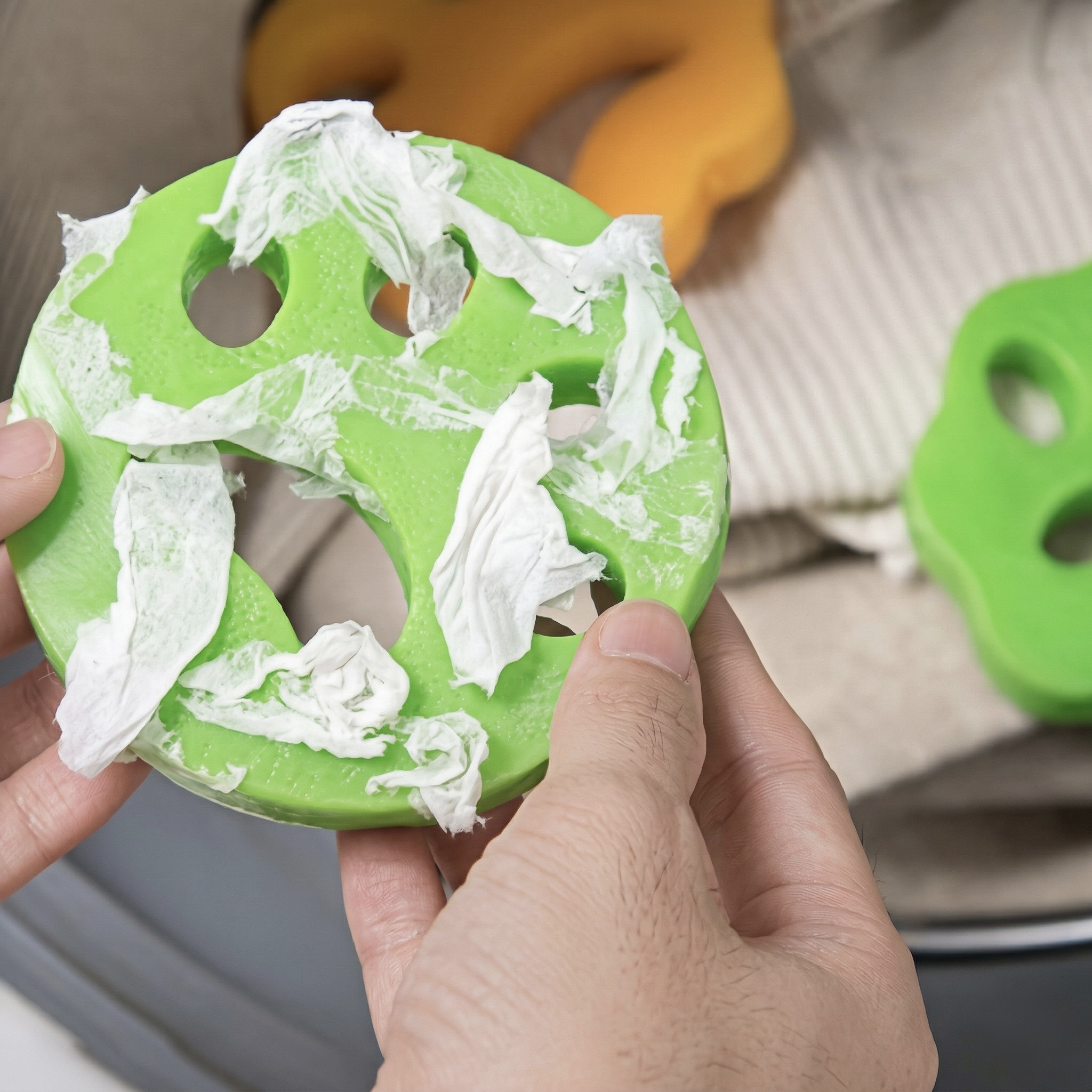 67% off on 4x Reusable Laundry Lint Removers | OneDayOnly