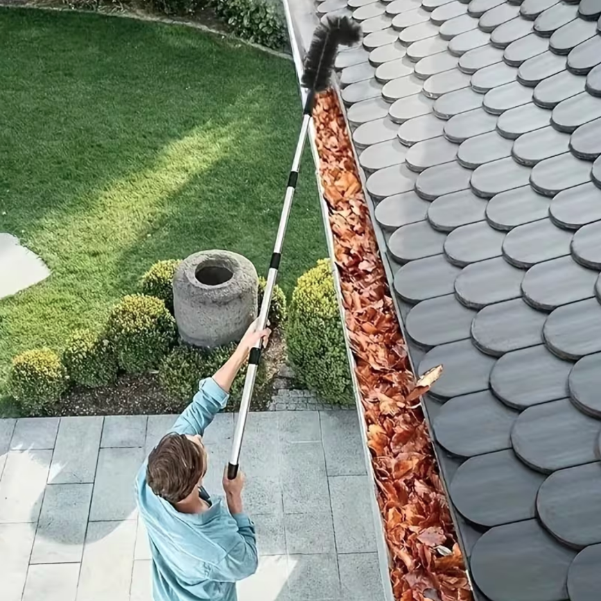 2.28m Adjustable Gutter Cleaning Brush
