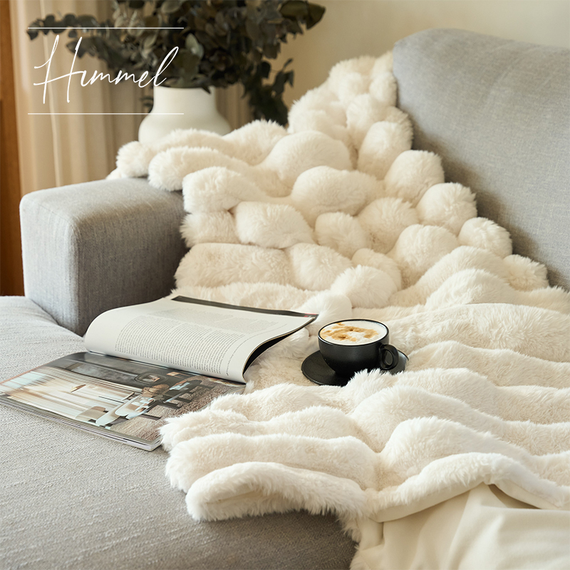 Chunky Ribbed Faux Fur Blanket Throw