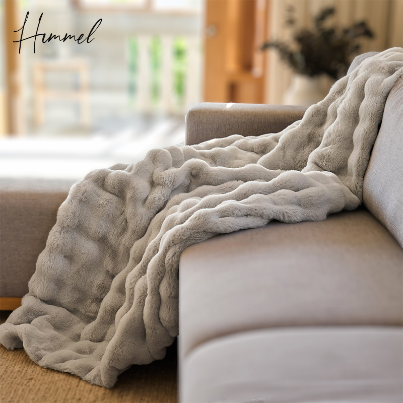 Chunky Bubble Faux Fur Blanket