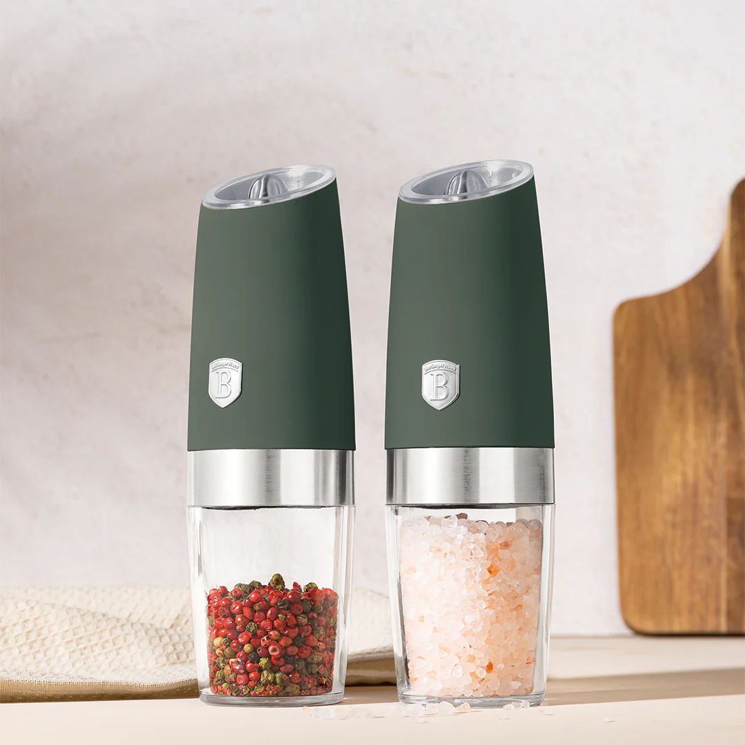 Salt and Pepper Mill Set