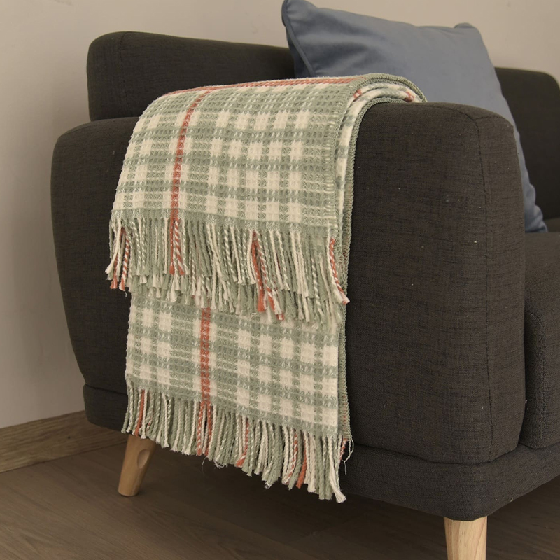 Sesli Cotton Rich Scotch Throw — R259 on OneDayOnly (was R330)