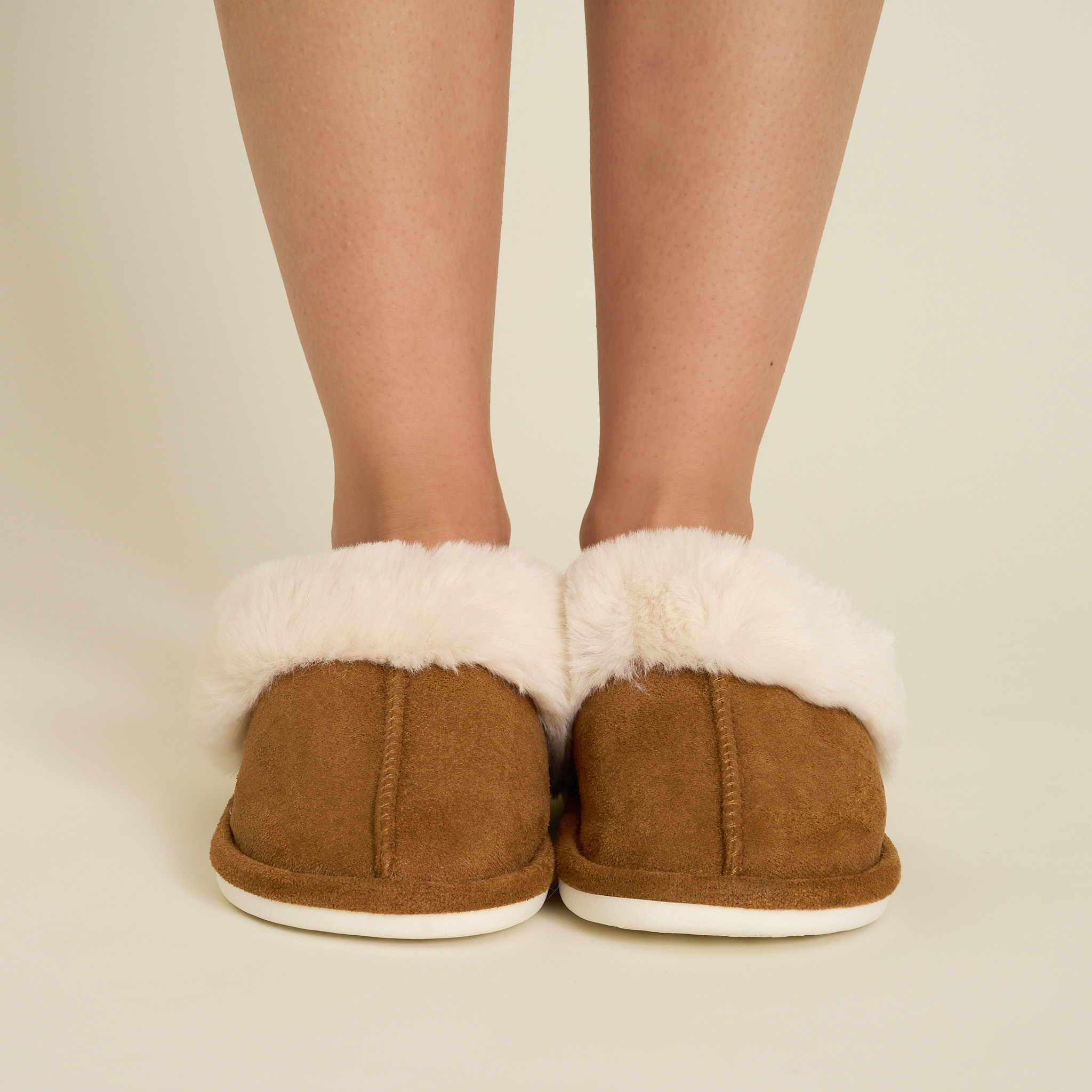 40% off on Ladies Faux Fur Lined Mule Slippers | OneDayOnly
